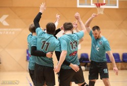 Kauno kolegija & American Pizza per 4 setus palaužė 5-iese likusius JSC ‒ Bukonys tinklininkus