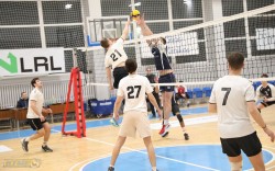 KTML vyrų lygoje namų sienas apgynė LSMU vyrai.